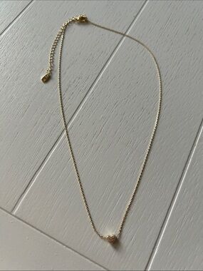 Delicate Gold Heart Pendant Necklace - Women's Jewelry